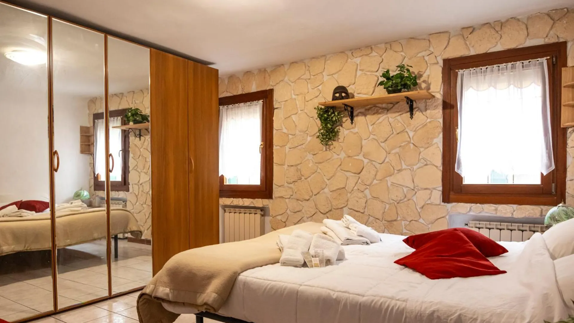 Residenza Ca' Leon Daire Venedik 0*,  İtalya